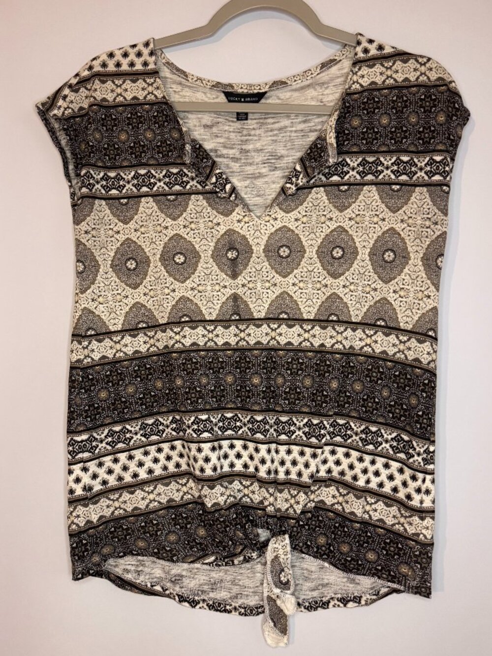 XS / TP Lucky Brand Printed Tie-Front Top - Black/Grey/Cream